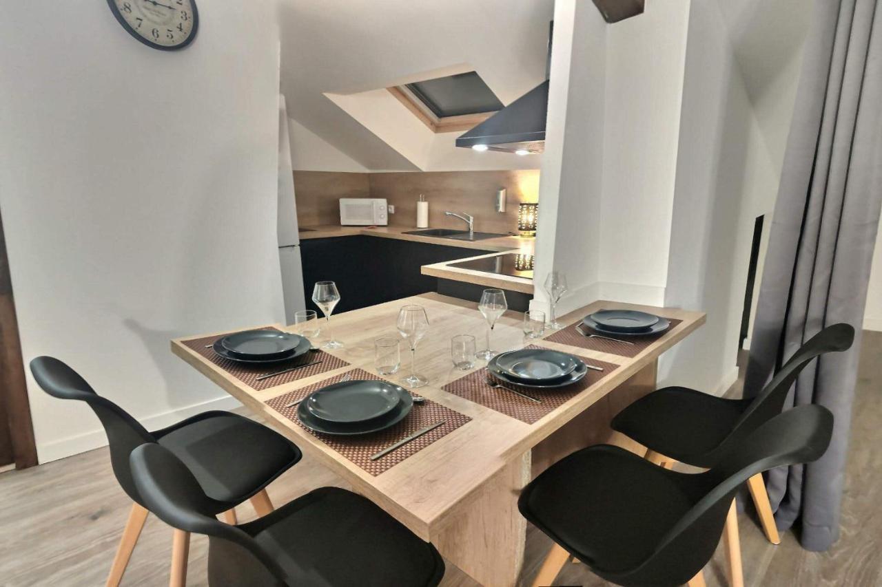 Magnifique, T2 Bis Spacieux & Calme, Neuf, Parking Apartment *